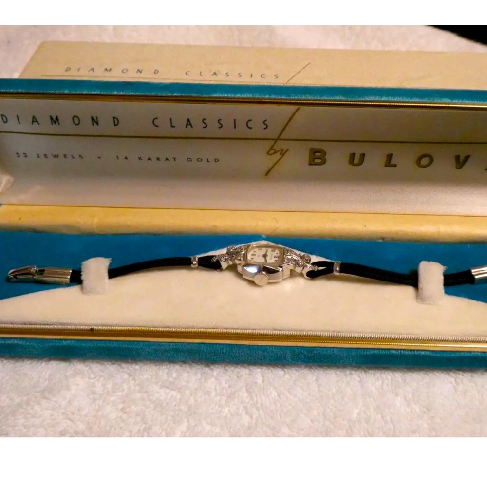Art Deco Bulova 14k White Gold and Diamond Ladies WristWatch RUNNING